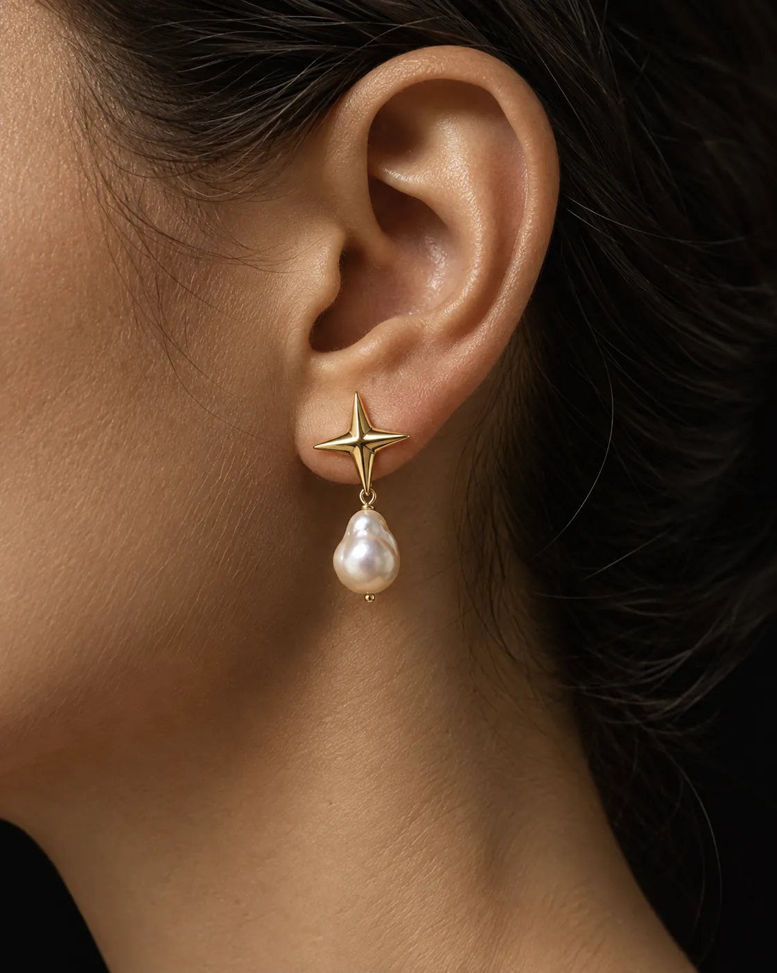 Étoile Earrings: gold stars with baroque pearl drops